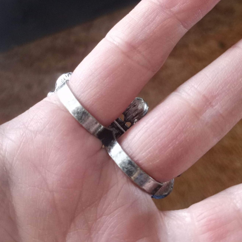 Two finger ring - Picture 2 of 2